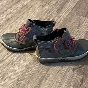Like New Sorel Out N About boot